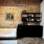 Authentic Studio With Garden