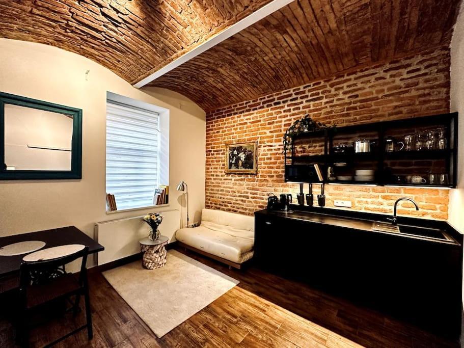 Appartamento Authentic With Garden